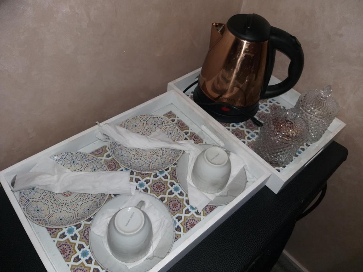 Hotel Lahlou Riad Cafeteria 우즈다 외부 사진