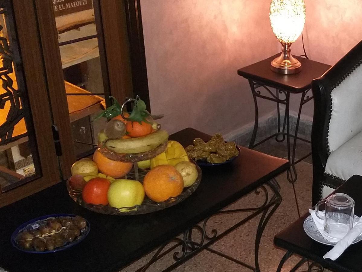 Hotel Lahlou Riad Cafeteria 우즈다 외부 사진